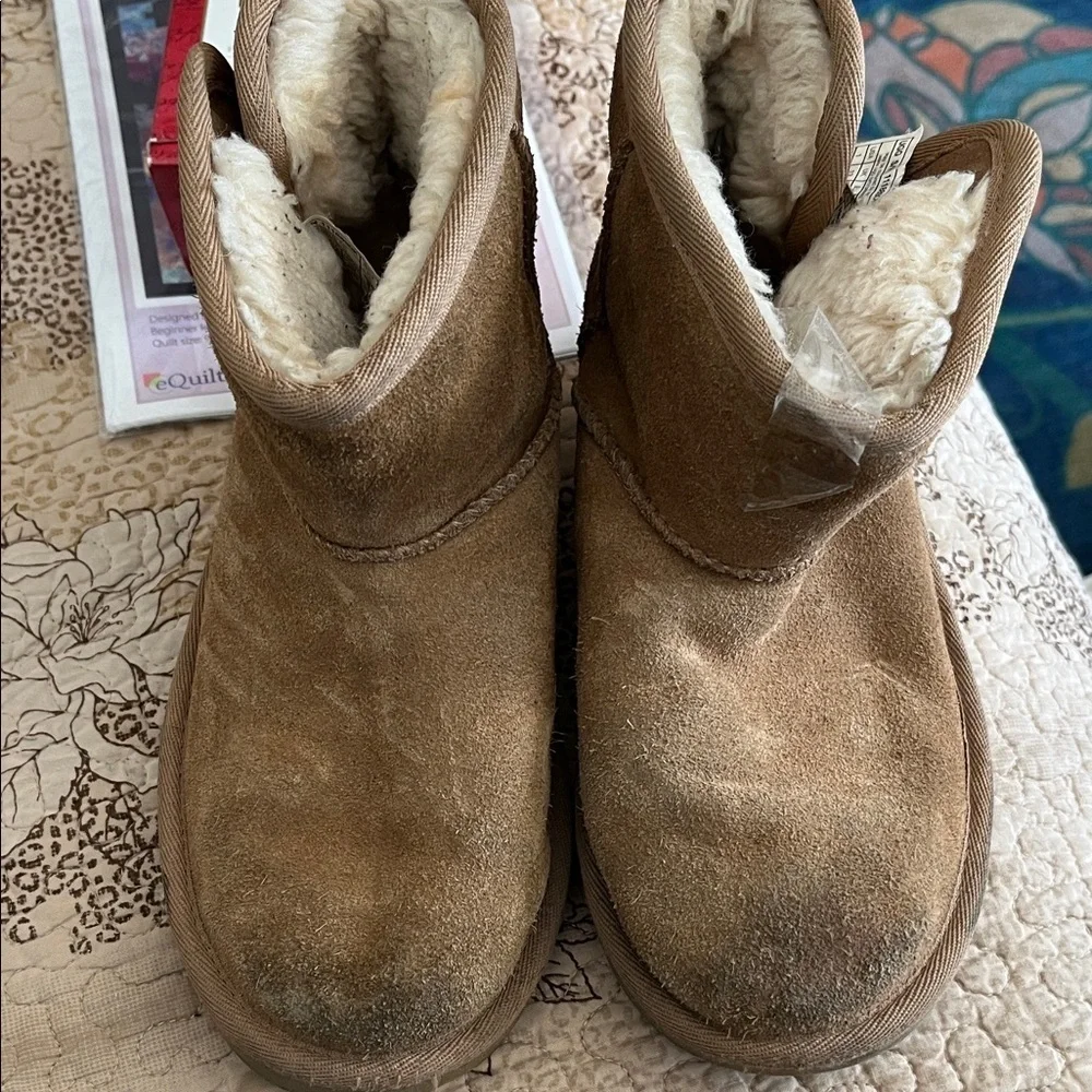 UGG Jona Boots Kids Size 1 Cognac Leather Wool Lined